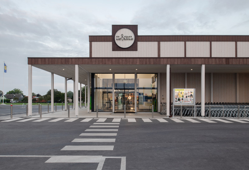 Sveriges första NollCO2-certifierade byggnad – en Lidl-butik i Visby, arkitekt: LINK Arkitektur